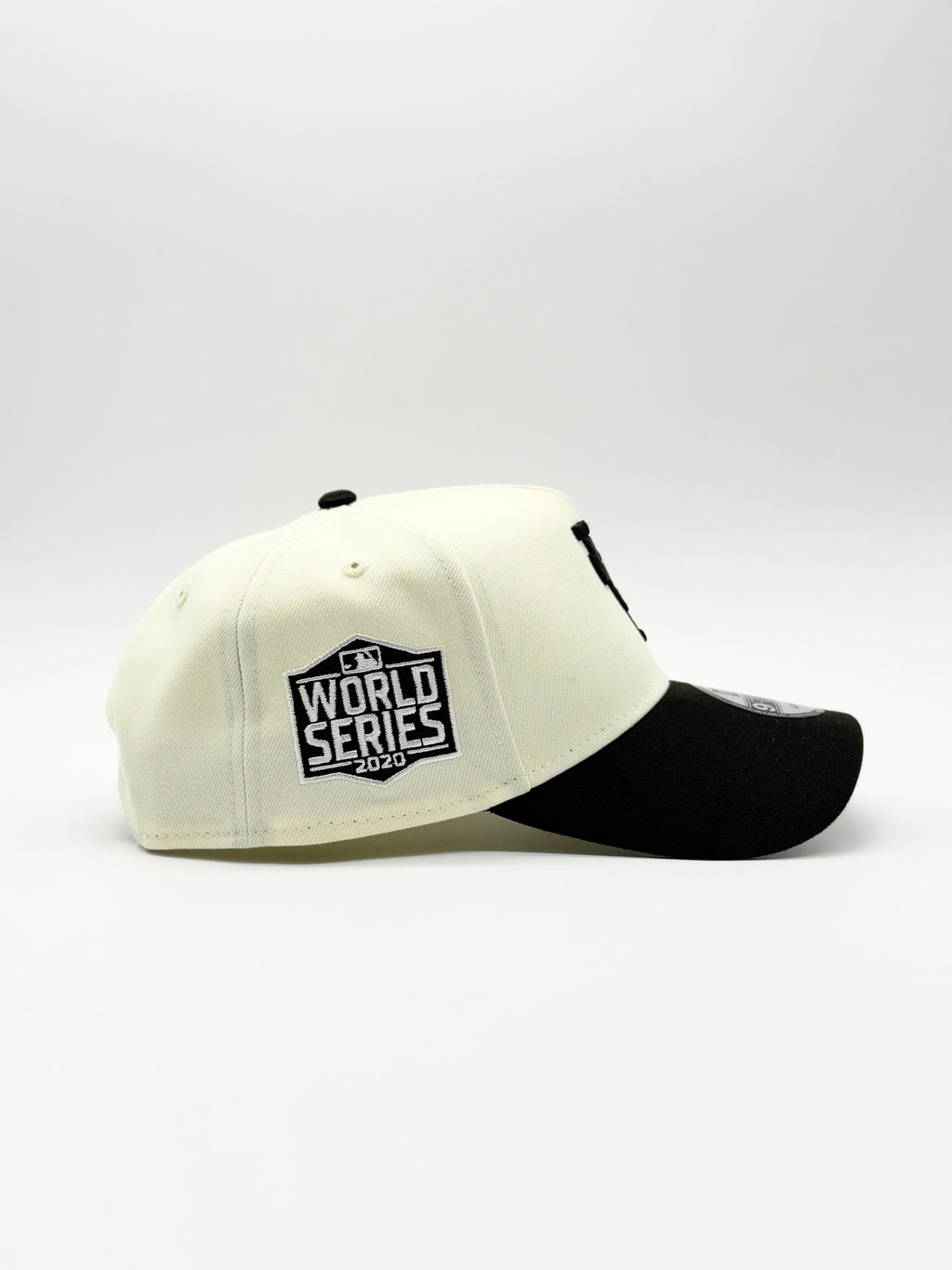 NEW ERA LOS ANGELES DODGERS UPSIDE DOWN CHROME / BLACK TWO TONE EDITION 9FORTY A-FRAME SNAPBACK