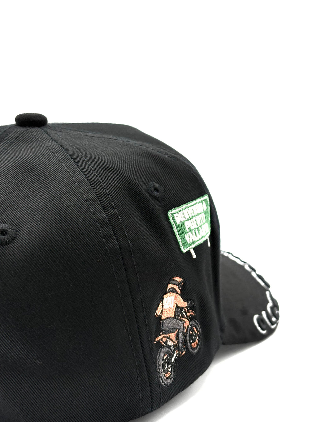 120 HATS   "¿VAN A QUERER MÁS?"