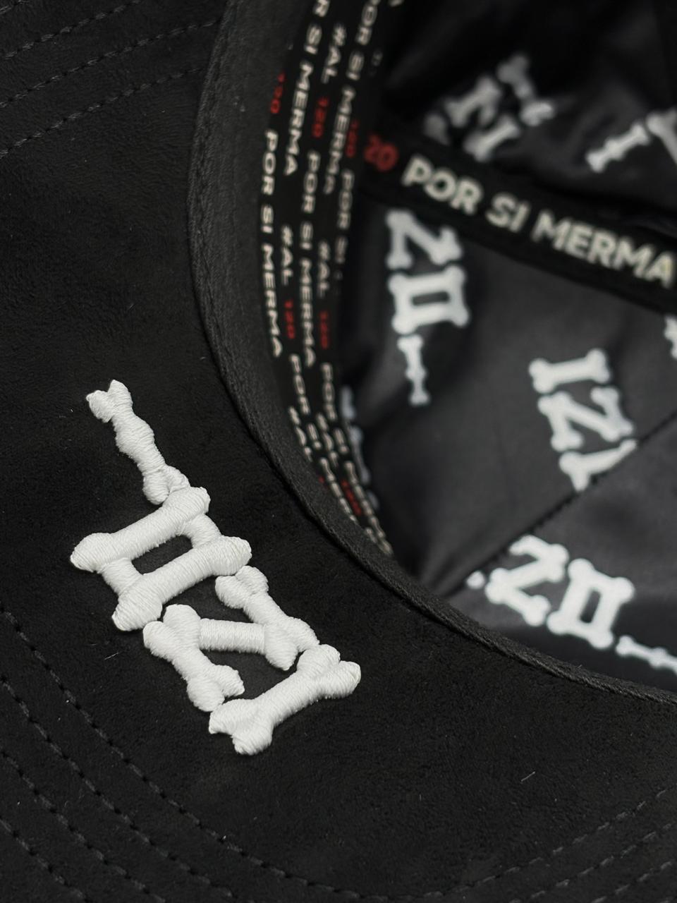 120 HATS  "CIENTO VEINTE WHITE FLAME"