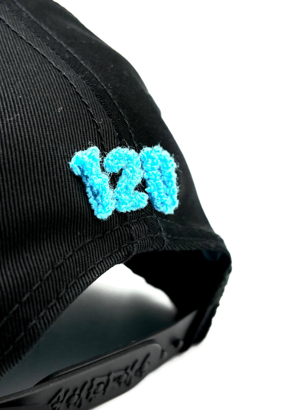 120 HATS "CIENTO VEINTE TB"